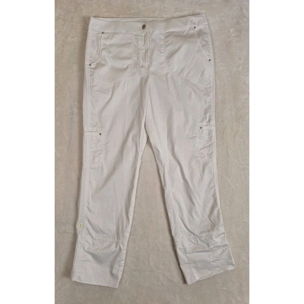 Chicos White Crop Cargo Pants Womens 1 Medium Stretch Cotton Blend Roll Tab